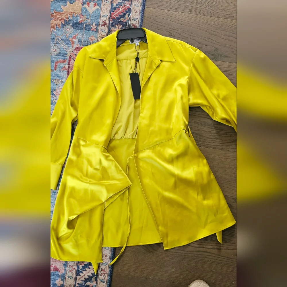 Gianni Bini NWT Satin Faux Wrap Mini Dress in Lime Size 4